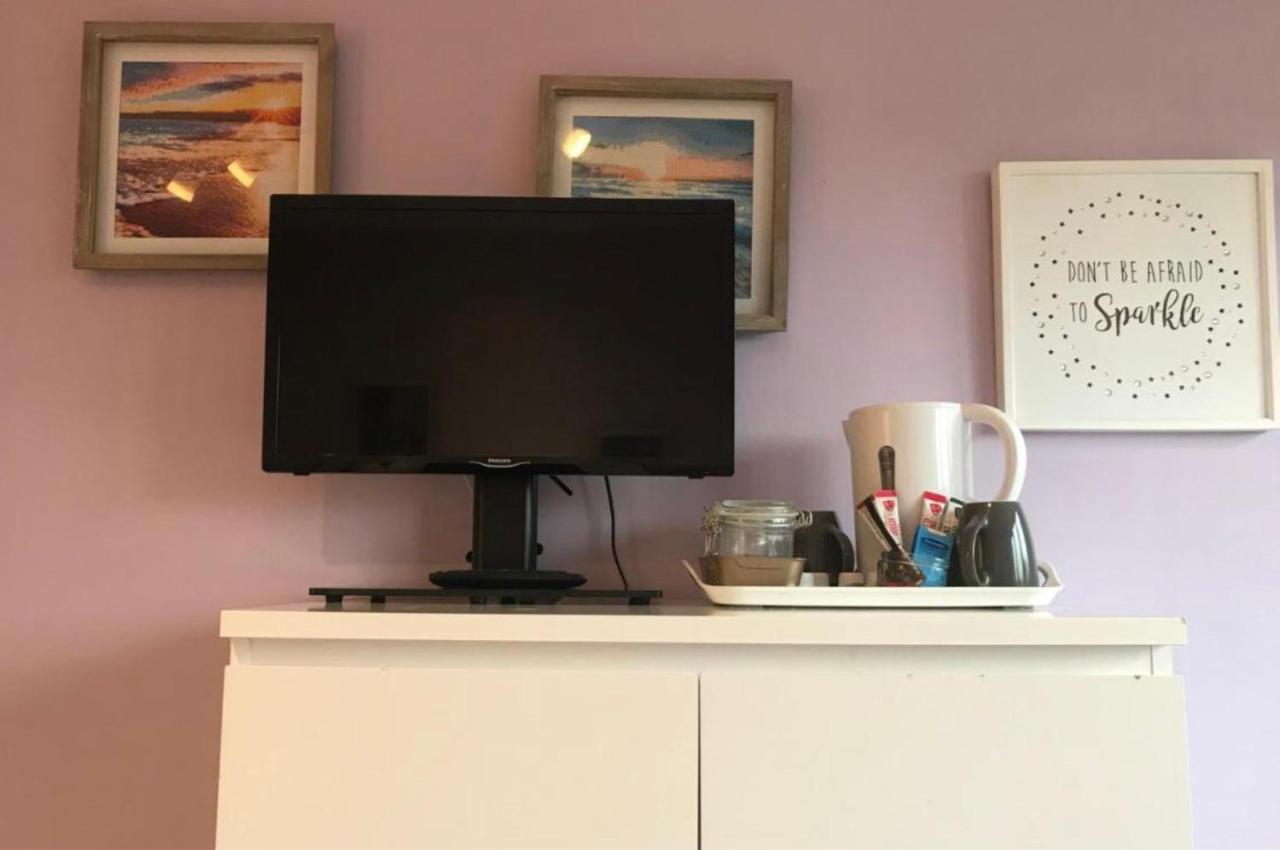 Clutton Willow Ridge - A Large Country House With 3 Rental Rooms מראה חיצוני תמונה