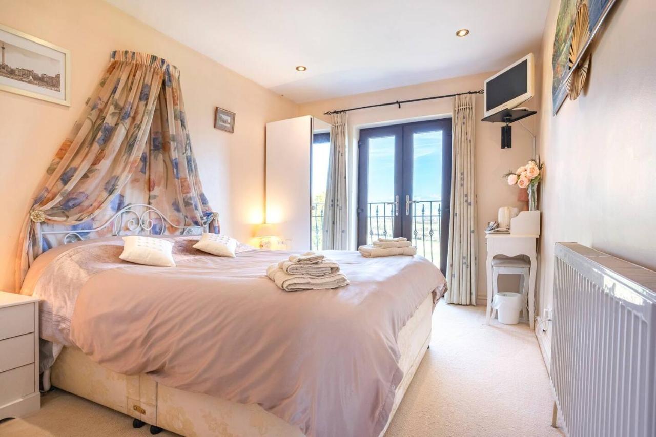 Clutton Willow Ridge - A Large Country House With 3 Rental Rooms מראה חיצוני תמונה